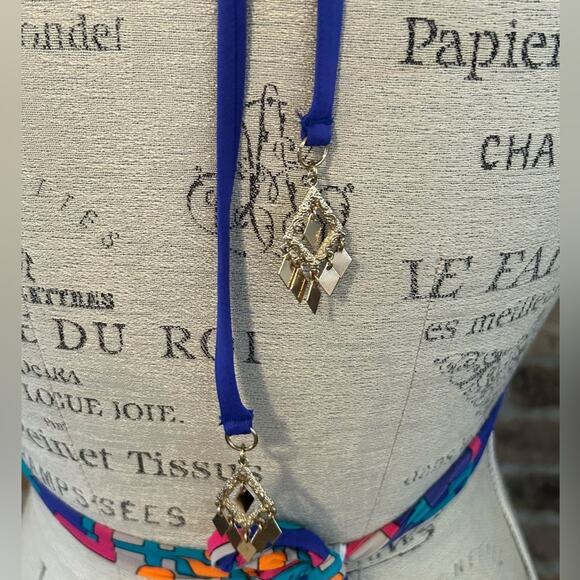 Trina Turk Women's Standard High Neck Halter Hipster Bikini Swimsuit Top sz 4 - Picture 5 of 10